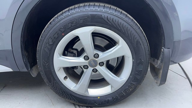 Second-hand 2018 Audi Q5 45 TFSI Technology for sale in Hyderabad-19