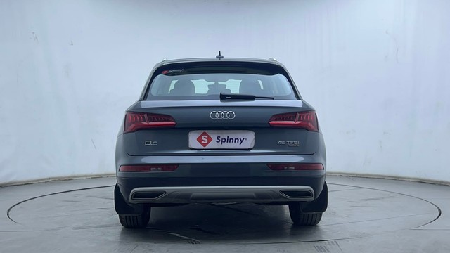 Second-hand 2018 Audi Q5 45 TFSI Technology for sale in Hyderabad-4