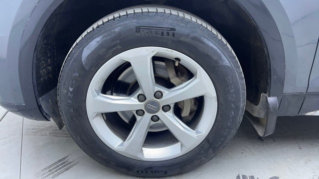 Second-hand 2018 Audi Q5 45 TFSI Technology for sale in Hyderabad-20