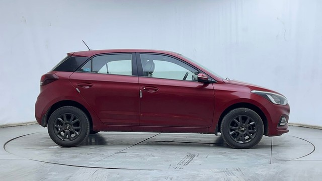 Second-hand 2019 Hyundai i20 Sportz Plus for sale in Hyderabad-2