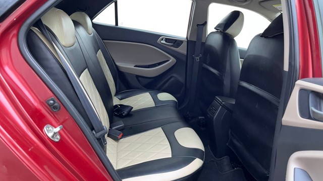 Second-hand 2019 Hyundai i20 Sportz Plus for sale in Hyderabad-34