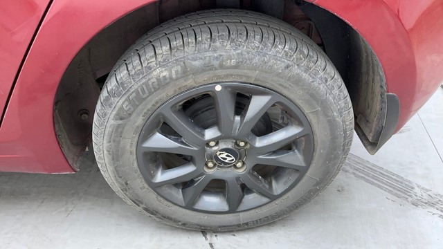 Second-hand 2019 Hyundai i20 Sportz Plus for sale in Hyderabad-19