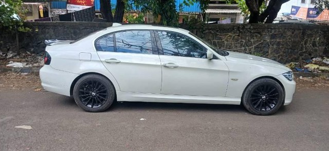 Second-hand 2012 BMW 3 Series 320d Luxury Line for sale in Vasai-1