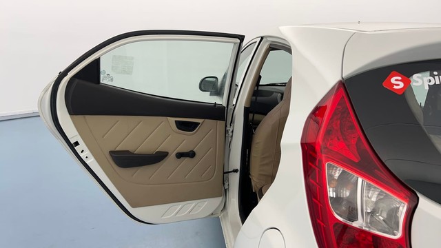 Second-hand 2018 Hyundai EON Era for sale in Lucknow-27