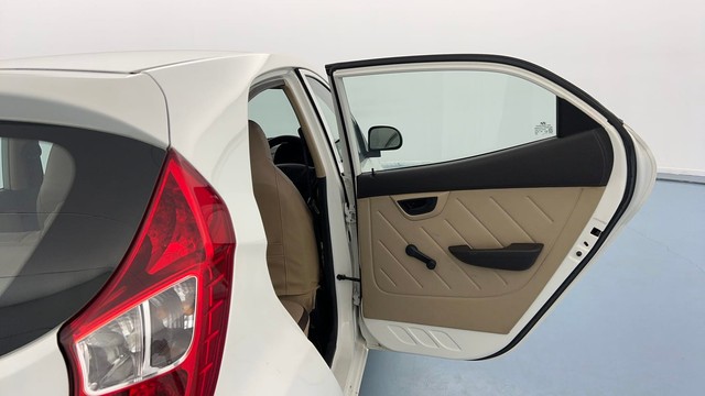 Second-hand 2018 Hyundai EON Era for sale in Lucknow-35