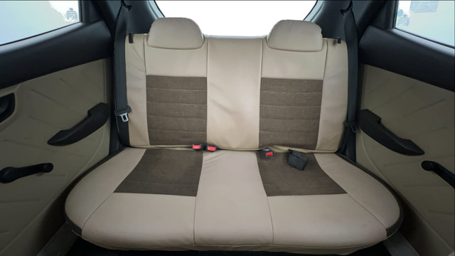 Second-hand 2018 Hyundai EON Era for sale in Lucknow-30