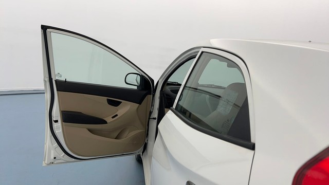 Second-hand 2018 Hyundai EON Era for sale in Lucknow-25