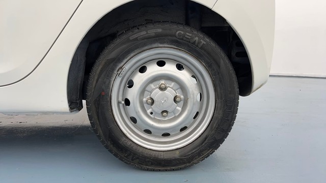 Second-hand 2018 Hyundai EON Era for sale in Lucknow-19