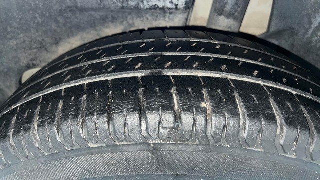 Second-hand 2021 Maruti Suzuki Dzire ZXI AMT for sale in Lucknow-38