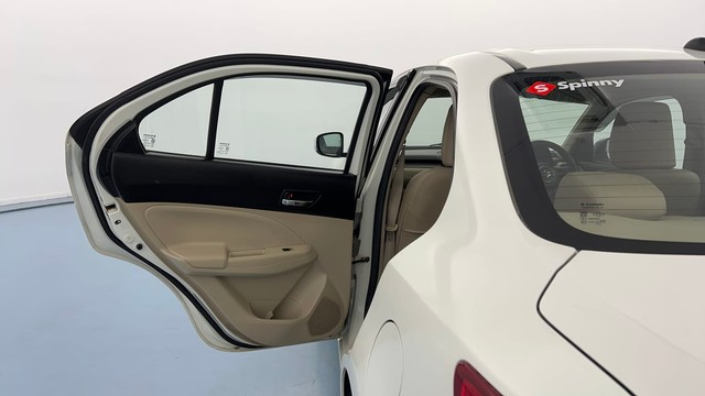 Second-hand 2021 Maruti Suzuki Dzire ZXI AMT for sale in Lucknow-27