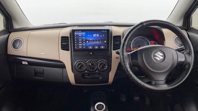 Second-hand 2017 Maruti Suzuki Wagon R VXI for sale in Lucknow-11