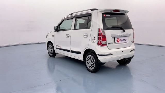 Second-hand 2017 Maruti Suzuki Wagon R VXI for sale in Lucknow-5