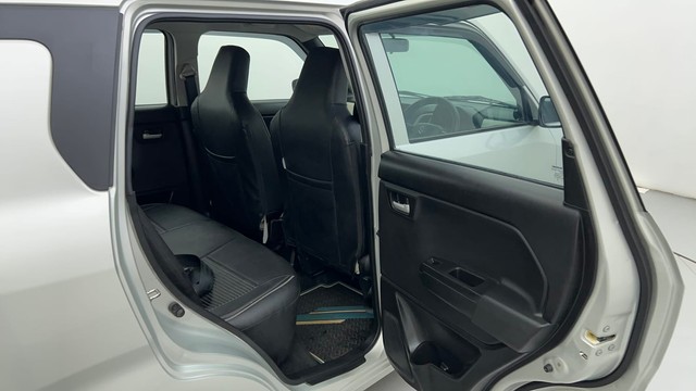 Second-hand 2021 Maruti Wagon R VXI 1.2 for sale in Ahmedabad-23