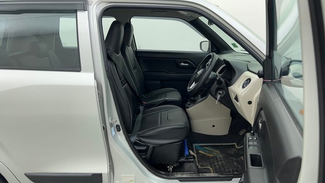 Second-hand 2021 Maruti Wagon R VXI 1.2 for sale in Ahmedabad-15