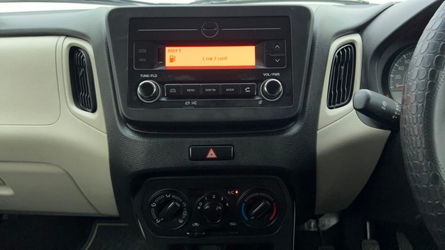 Second-hand 2021 Maruti Wagon R VXI 1.2 for sale in Ahmedabad-36