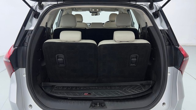 Second-hand 2023 Mahindra XUV700 AX7 AT Luxury Pack BSVI for sale in Gurgaon-9