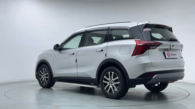 Second-hand 2023 Mahindra XUV700 AX7 AT Luxury Pack BSVI for sale in Gurgaon-5