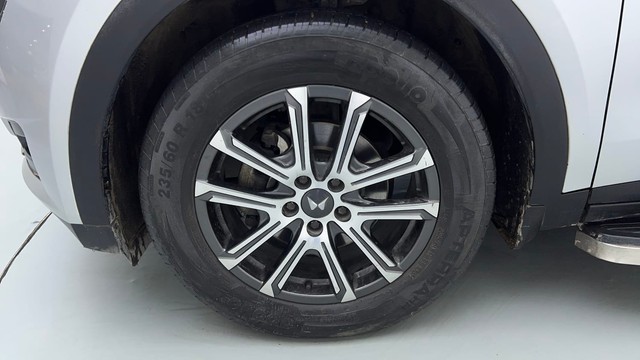 Second-hand 2023 Mahindra XUV700 AX7 AT Luxury Pack BSVI for sale in Gurgaon-20