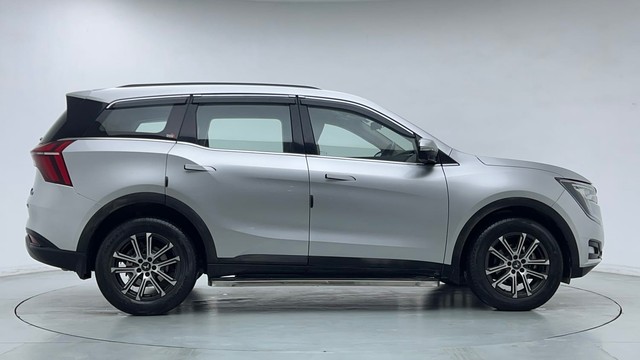 Second-hand 2023 Mahindra XUV700 AX7 AT Luxury Pack BSVI for sale in Gurgaon-2