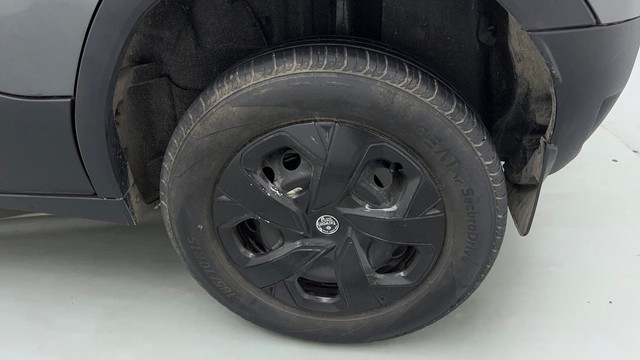 Second-hand 2022 Tata Punch Adventure Rhythm for sale in New Delhi-19