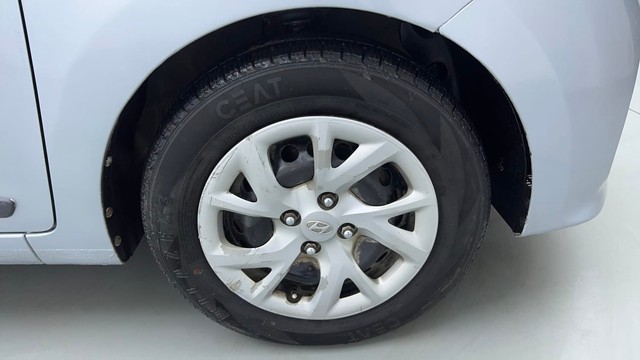 Second-hand 2019 Hyundai Grand i10 1.2 Kappa Sportz BSIV for sale in New Delhi-17