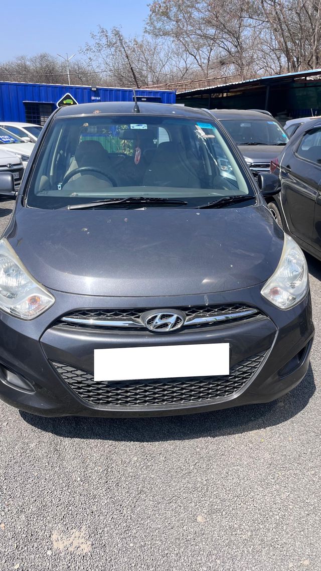 Hyundai i10 Sportz Second-hand 2012 Hyundai i10 Sportz for sale in Pune