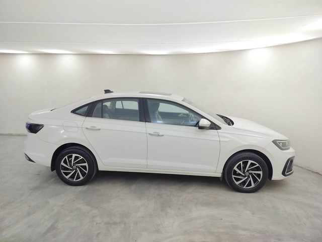 Second-hand 2022 Volkswagen Virtus Topline for sale in Coimbatore-2