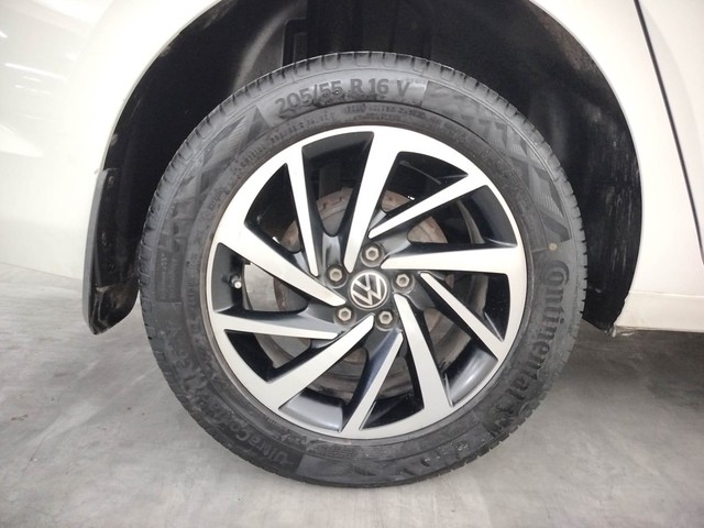 Second-hand 2022 Volkswagen Virtus Topline for sale in Coimbatore-18