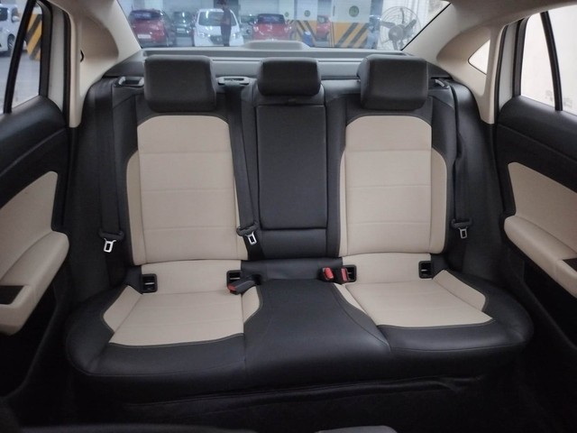 Second-hand 2022 Volkswagen Virtus Topline for sale in Coimbatore-23