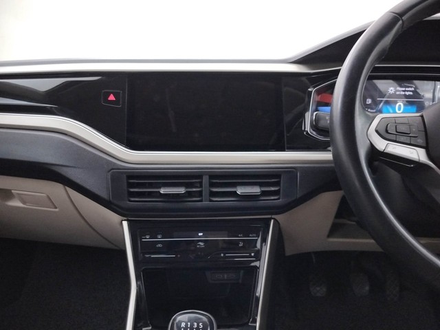 Second-hand 2022 Volkswagen Virtus Topline for sale in Coimbatore-37