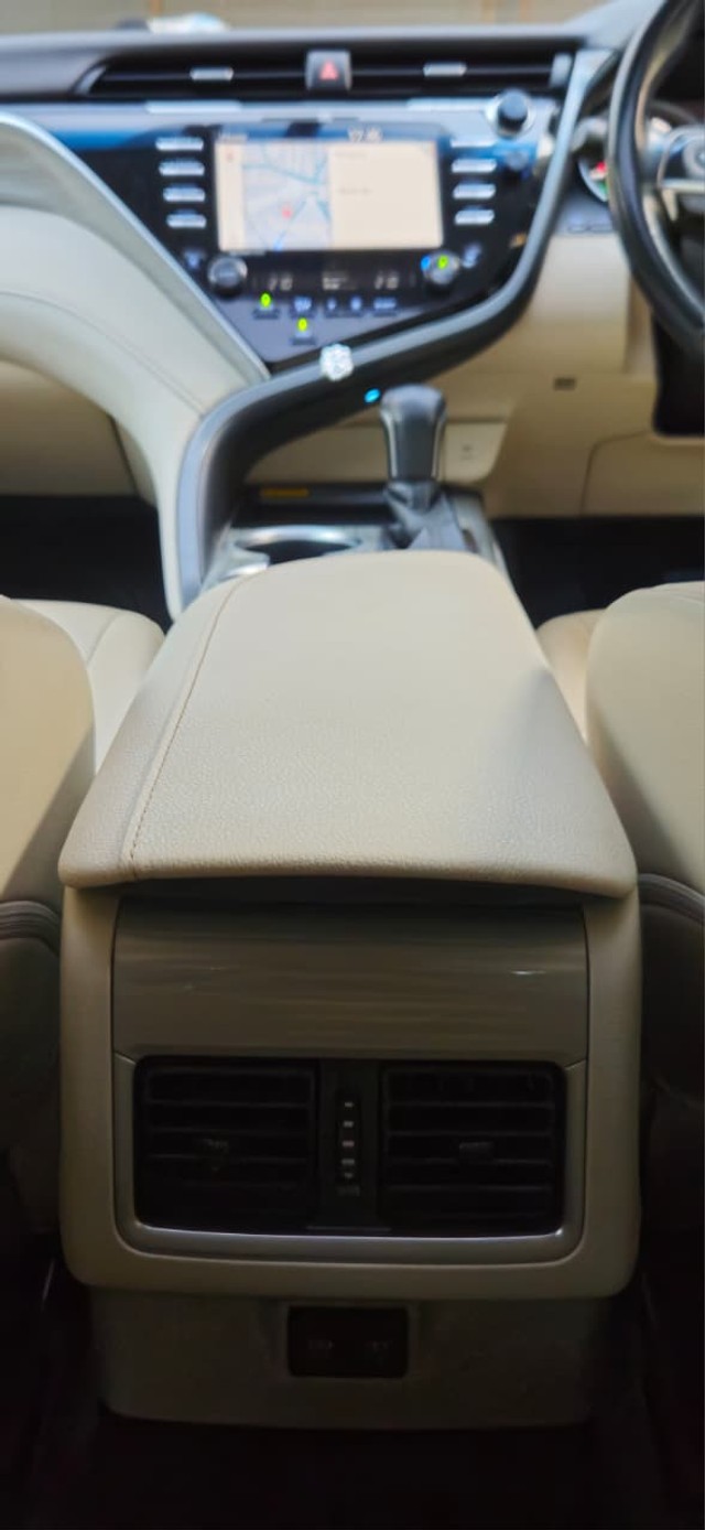 Toyota Camry Hybrid 2.5 Second-hand 2019 Toyota Camry Hybrid 2.5 for sale in Mumbai-10