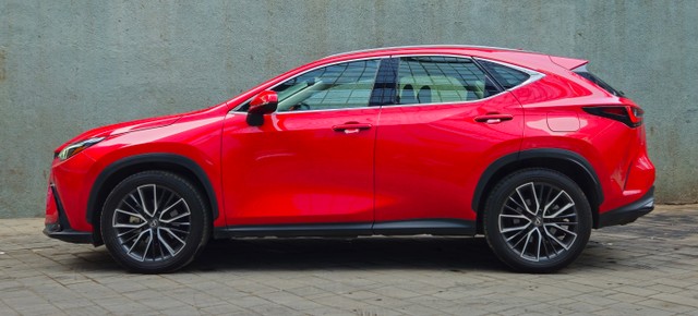 Second-hand 2024 Lexus NX 350h Exquisite for sale in Mumbai-4