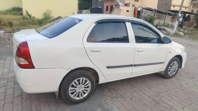 Toyota Etios GD Second-hand 2017 Toyota Etios GD for sale in Nanded-5
