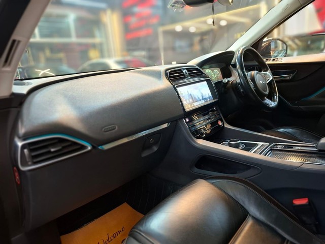 Second-hand 2018 Jaguar F-Pace Prestige 2.0 AWD for sale in Mumbai-5
