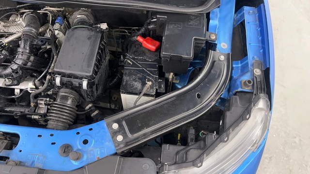 Second-hand 2021 Renault Kiger RXZ Turbo DT for sale in Pune-39