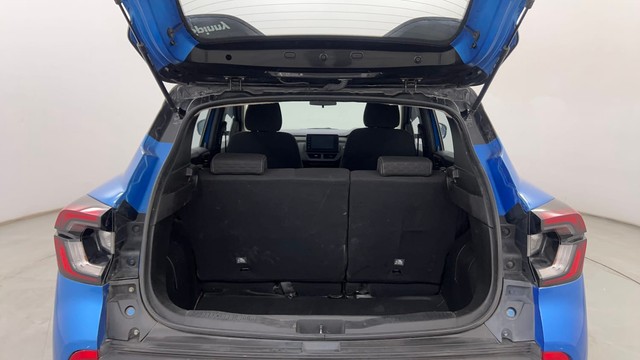 Second-hand 2021 Renault Kiger RXZ Turbo DT for sale in Pune-9