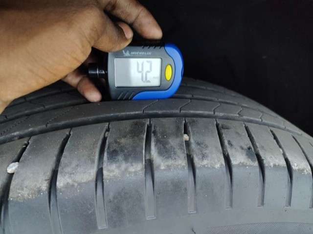 Second-hand 2023 Mahindra XUV700 AX7 AT Luxury Pack BSVI for sale in Visakhapatnam-27