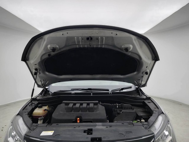 Second-hand 2023 Mahindra XUV700 AX7 AT Luxury Pack BSVI for sale in Visakhapatnam-8