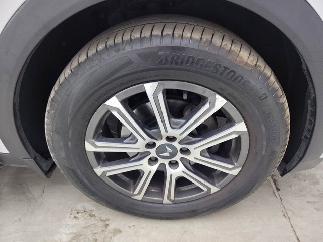 Second-hand 2023 Mahindra XUV700 AX7 AT Luxury Pack BSVI for sale in Visakhapatnam-17