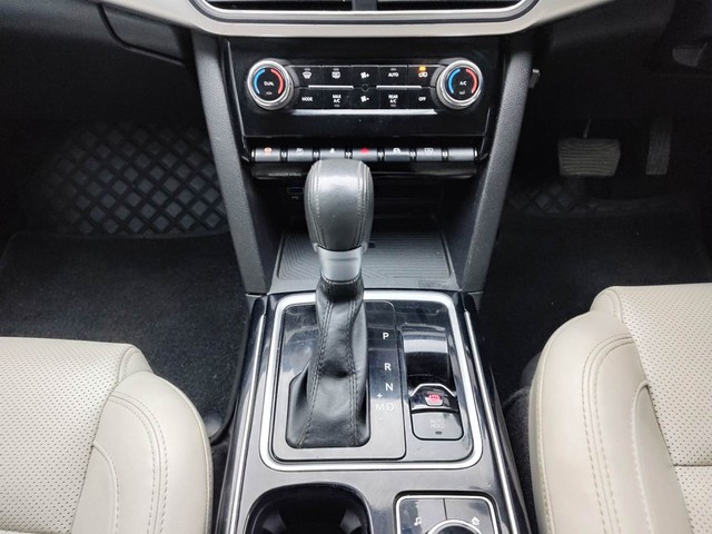 Second-hand 2023 Mahindra XUV700 AX7 AT Luxury Pack BSVI for sale in Visakhapatnam-12