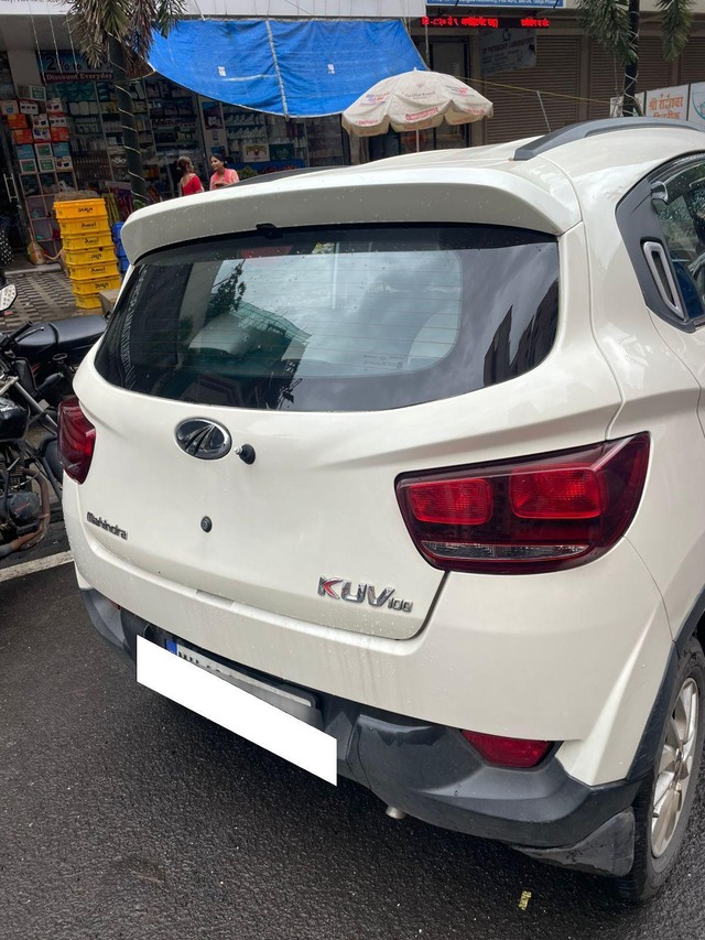 Second-hand 2016 Mahindra KUV 100 mFALCON G80 K8 Dual Tone for sale in Navi Mumbai-5