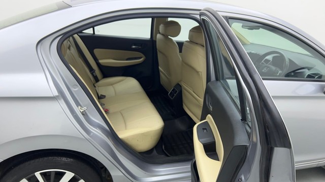 Second-hand 2021 Honda City ZX MT for sale in Ghaziabad-33