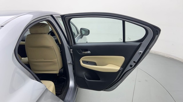 Second-hand 2021 Honda City ZX MT for sale in Ghaziabad-31