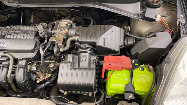 Second-hand 2014 Honda Amaze V for sale in Chennai-38