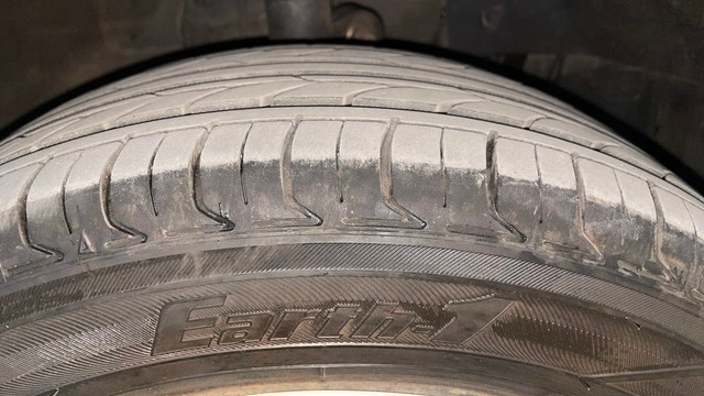 Second-hand 2014 Honda Amaze V for sale in Chennai-33