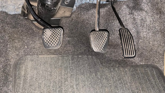 Second-hand 2014 Honda Amaze V for sale in Chennai-14