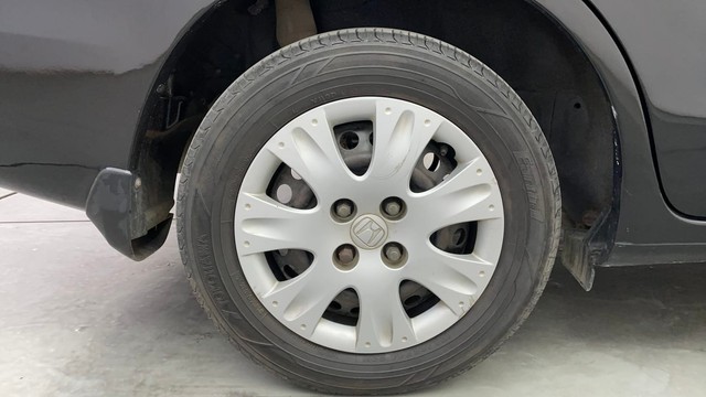 Second-hand 2014 Honda Amaze V for sale in Chennai-18