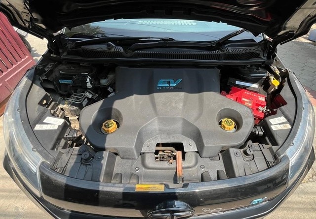 Second-hand 2021 Tata Nexon EV XZ Plus Dark Edition for sale in Coimbatore-4