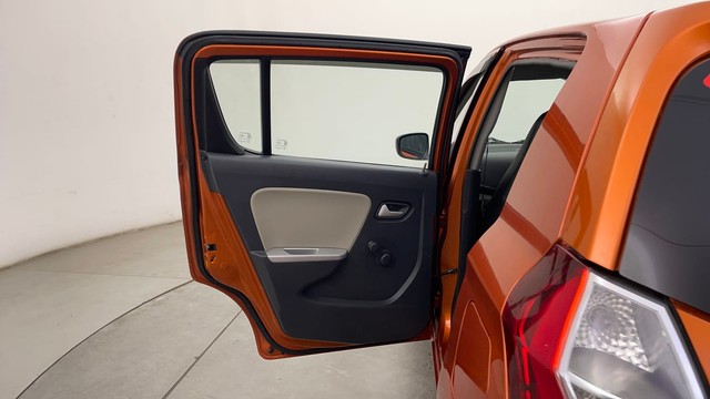 Second-hand 2015 Maruti Suzuki Alto K10 VXI AMT for sale in Chennai-24