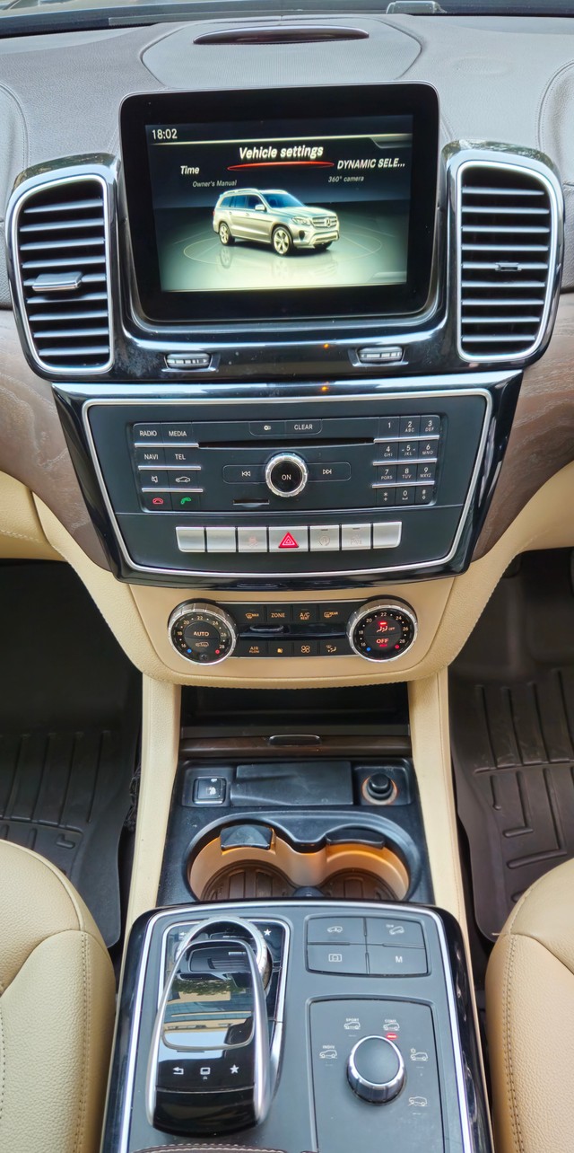 Mercedes-Benz GLS 350d 4MATIC Second-hand 2016 Mercedes-Benz GLS 350d 4MATIC for sale in Mumbai-6